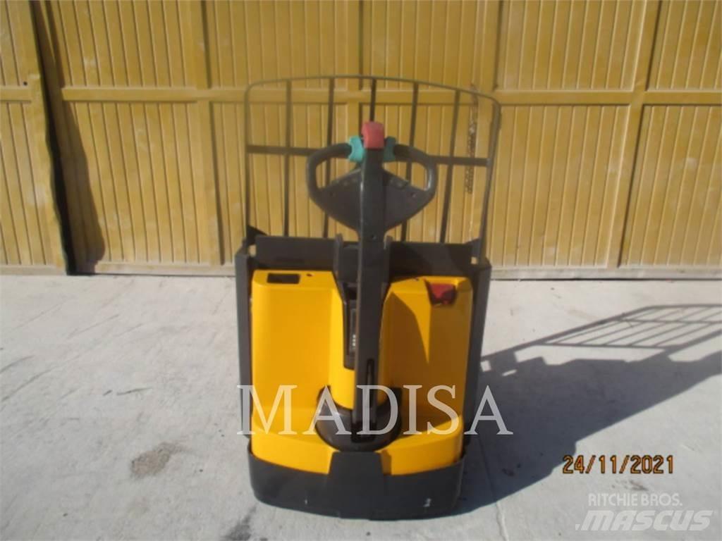 CAT LIFT TRUCKS EJE120E Empilhadores - Outros