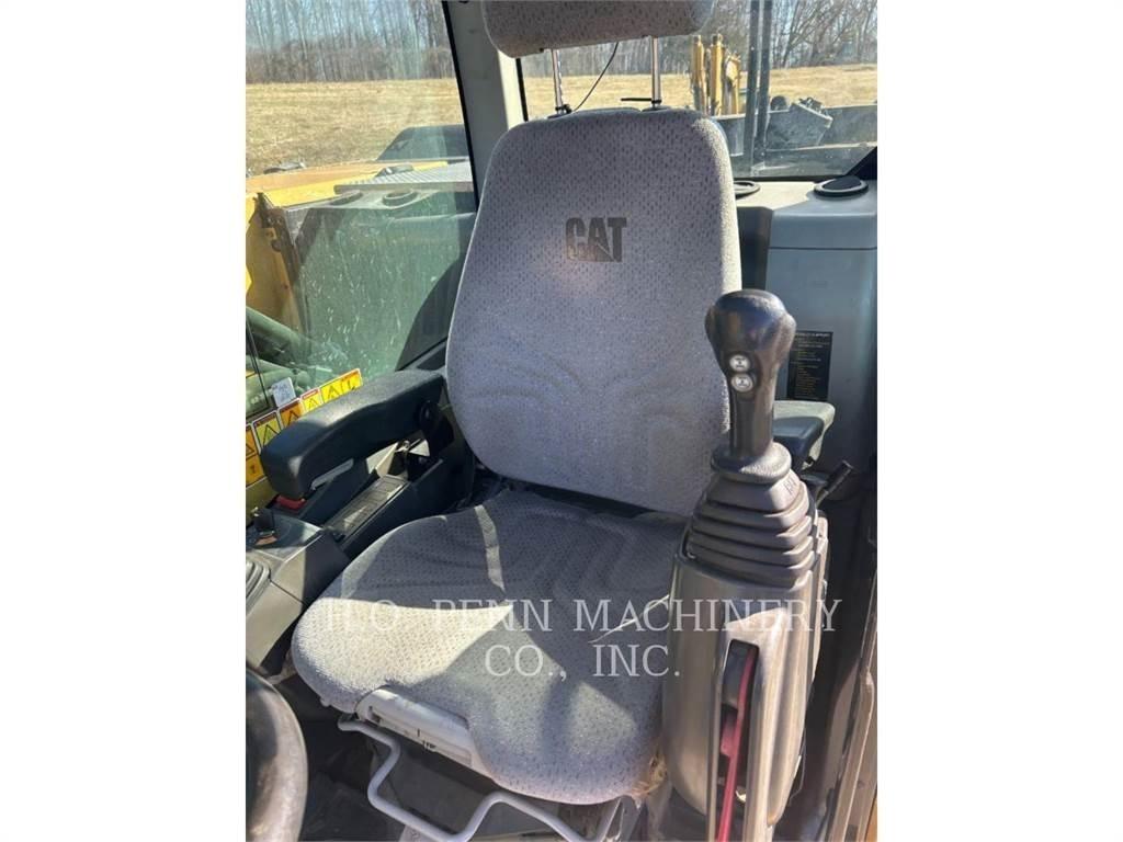 CAT M322F Escavadoras de rodas