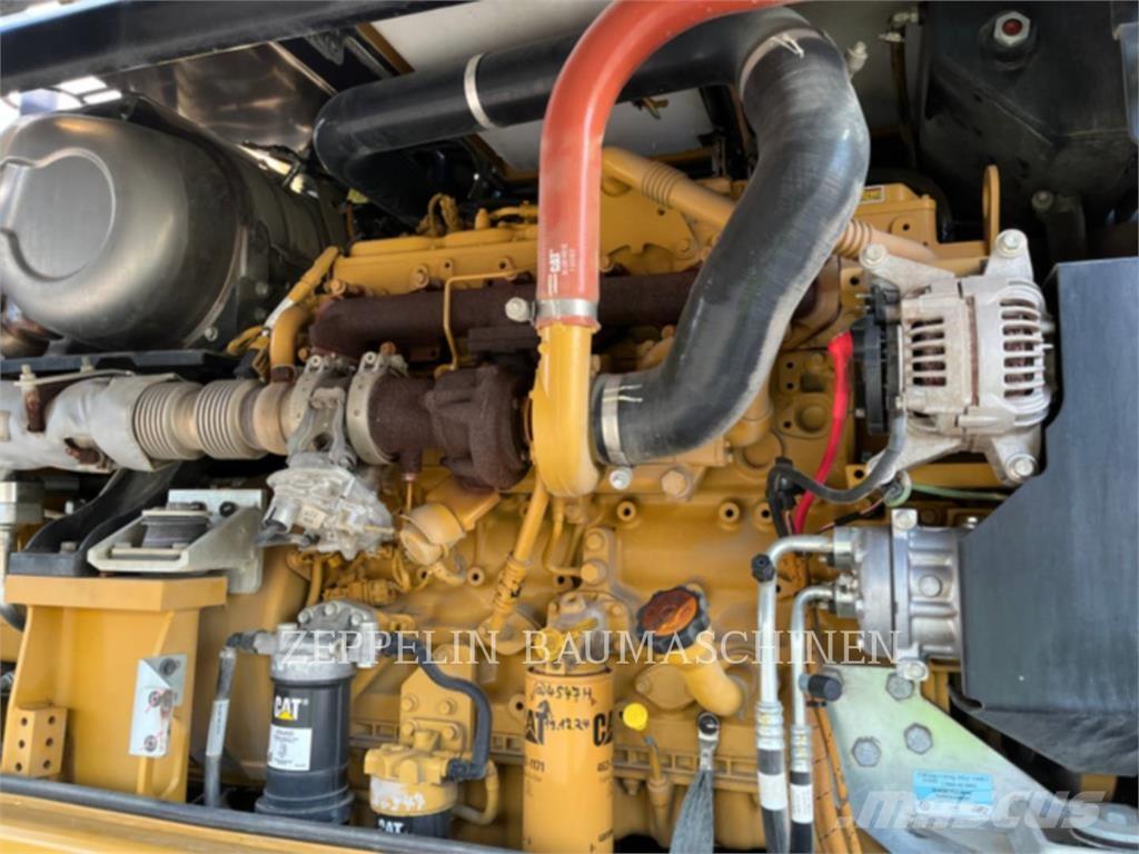 CAT MH3024-06C Escavadoras de demolição