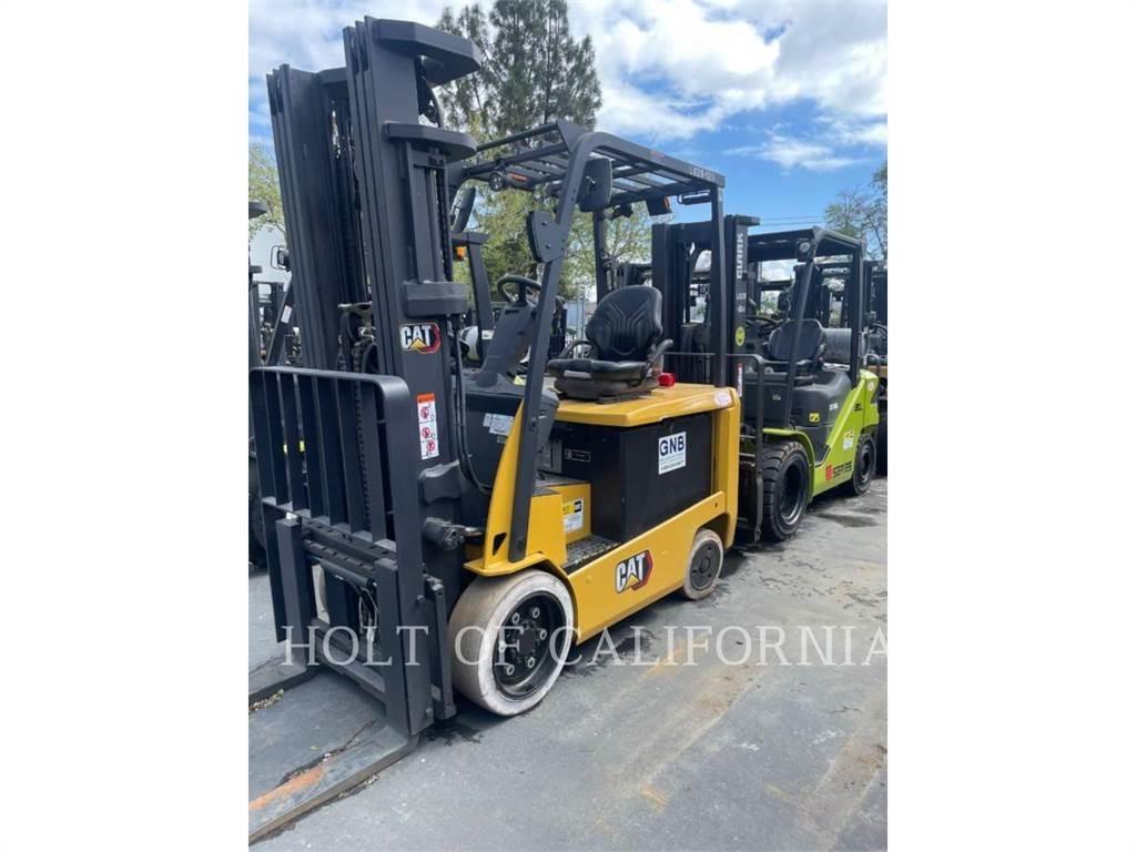 CAT MITSUBISHI EC30N3 Empilhadores eléctricos