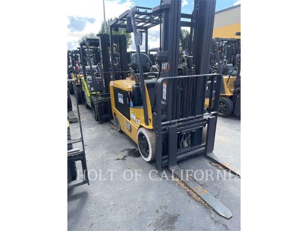 CAT MITSUBISHI EC30N3 Empilhadores eléctricos