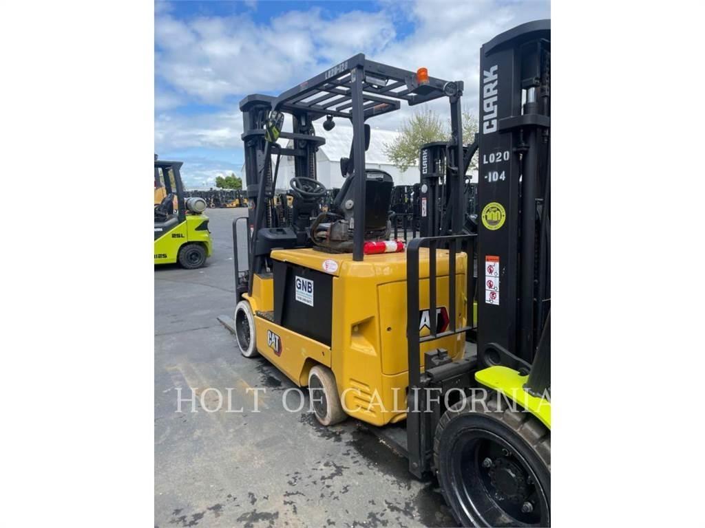 CAT MITSUBISHI EC30N3 Empilhadores eléctricos