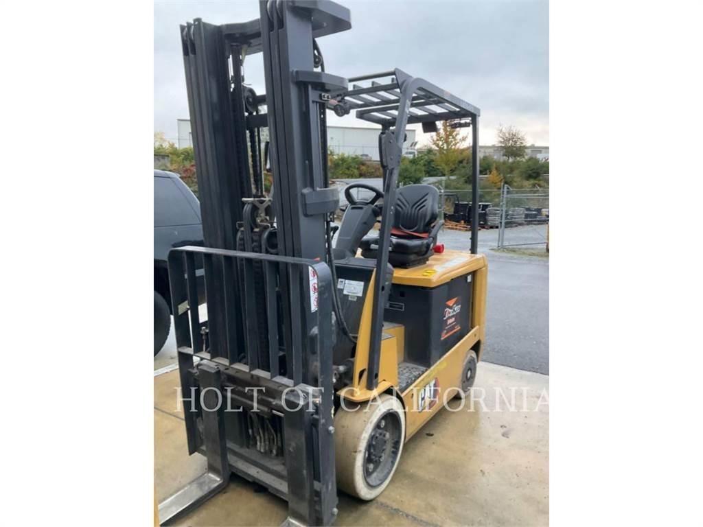CAT MITSUBISHI EC30N3 Empilhadores eléctricos