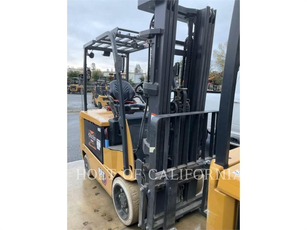 CAT MITSUBISHI EC30N3 Empilhadores eléctricos