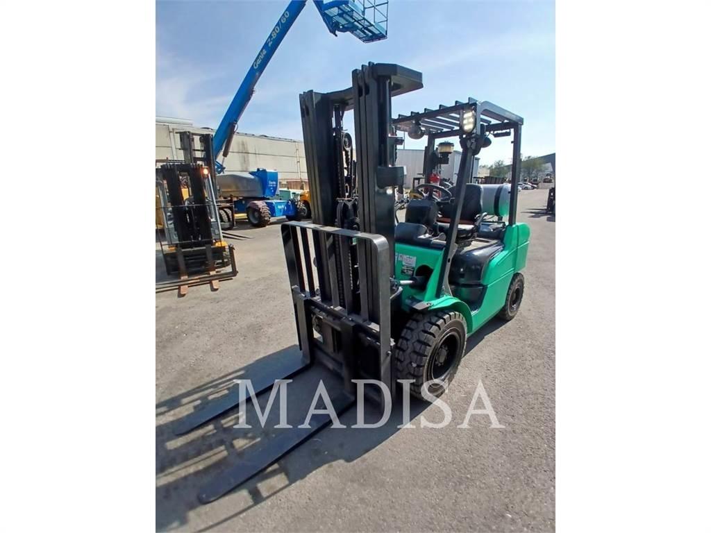 CAT MITSUBISHI FG30N-LP Empilhadores - Outros