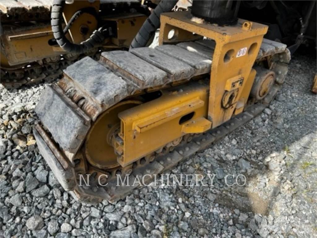 CAT PM825 Pavimentadoras de asfalto