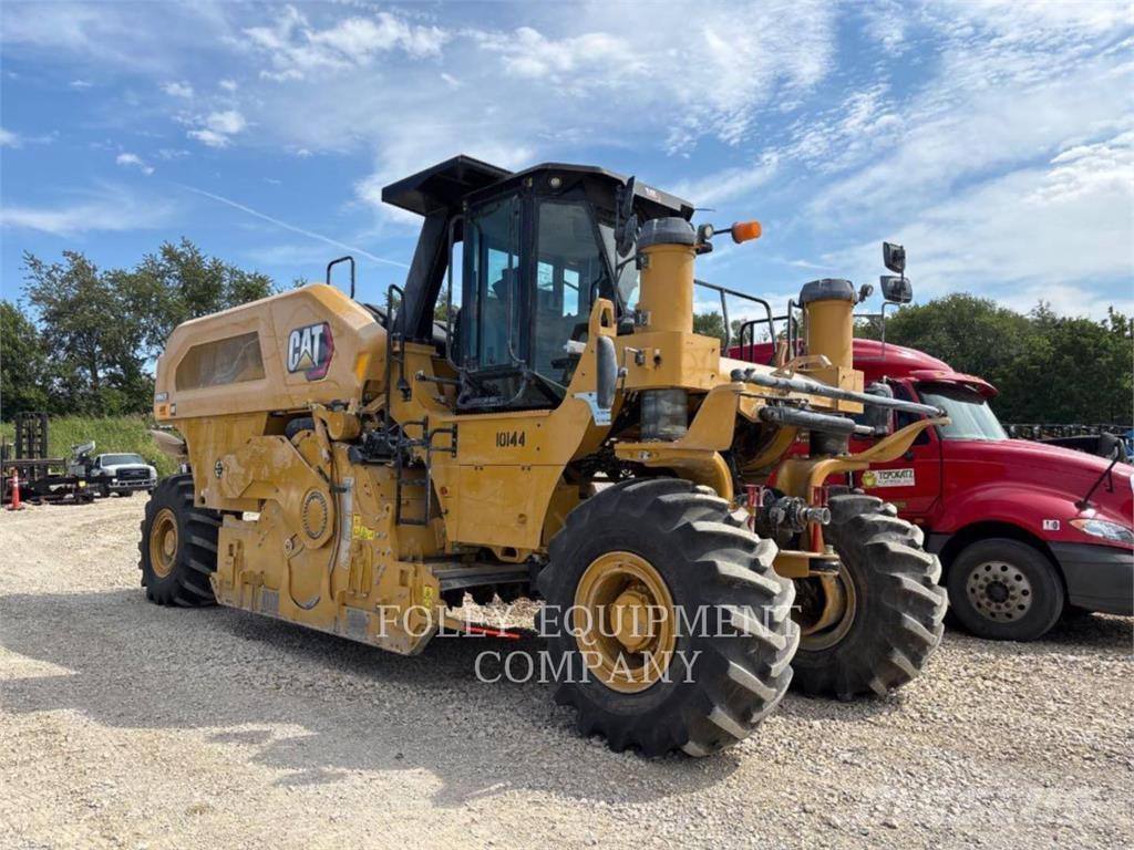 CAT RM600-01 Pavimentadoras de asfalto