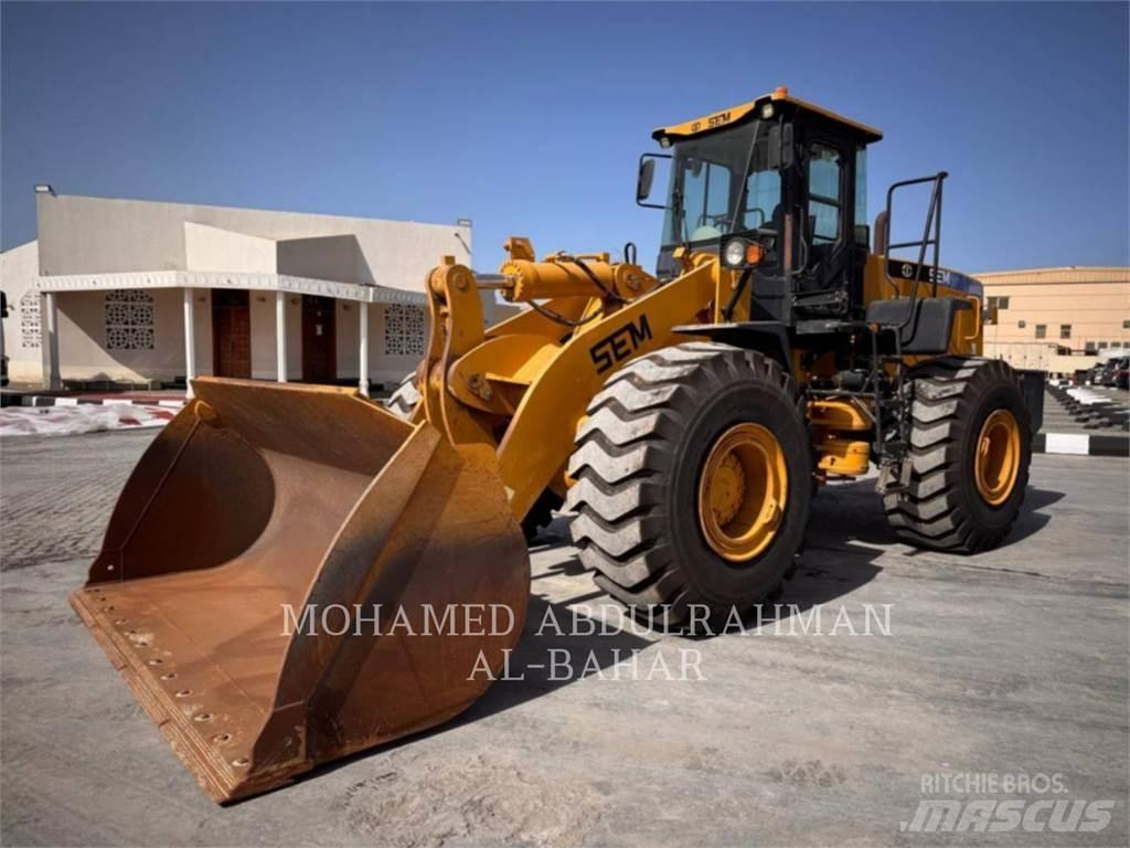 CAT SEM660D Pás carregadoras de rodas