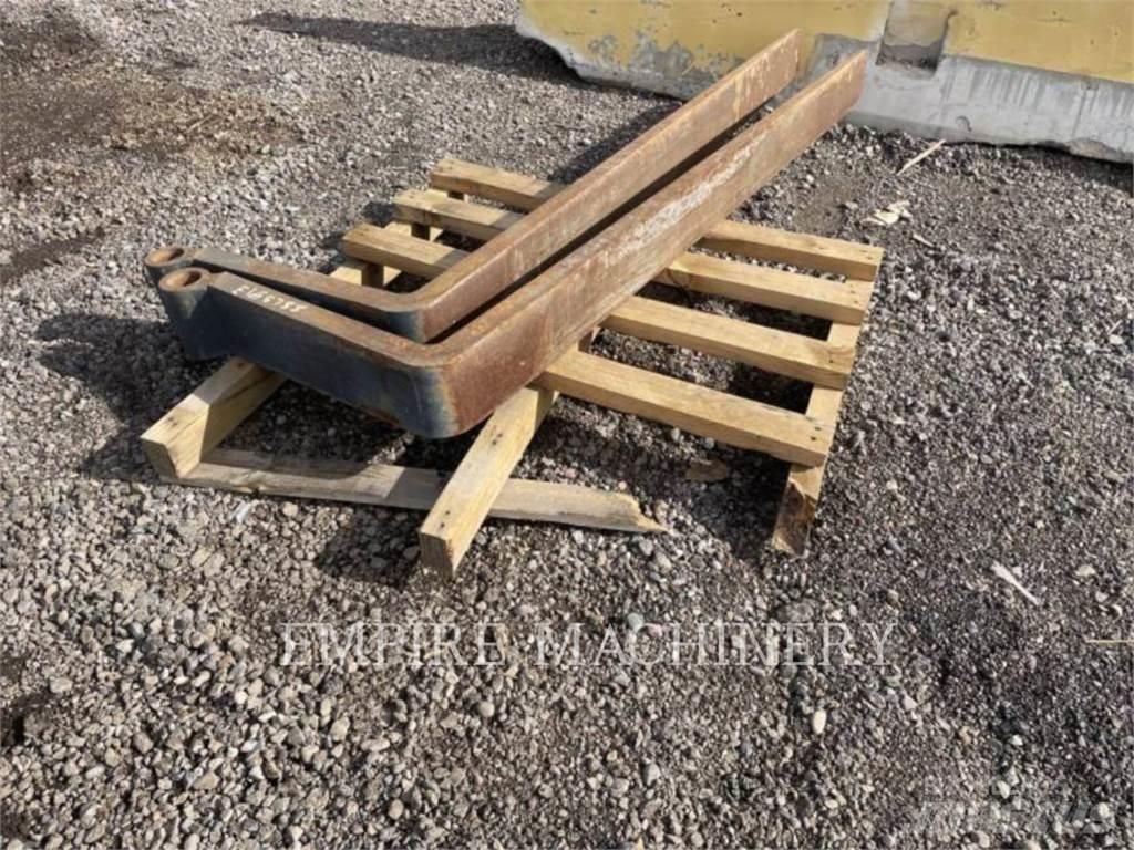 CAT TH-72TINE Forquilhas