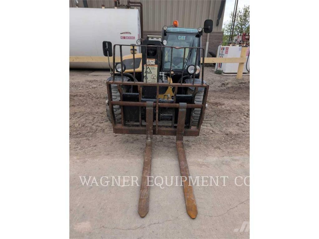 CAT TH255C Manipuladores telescópicos