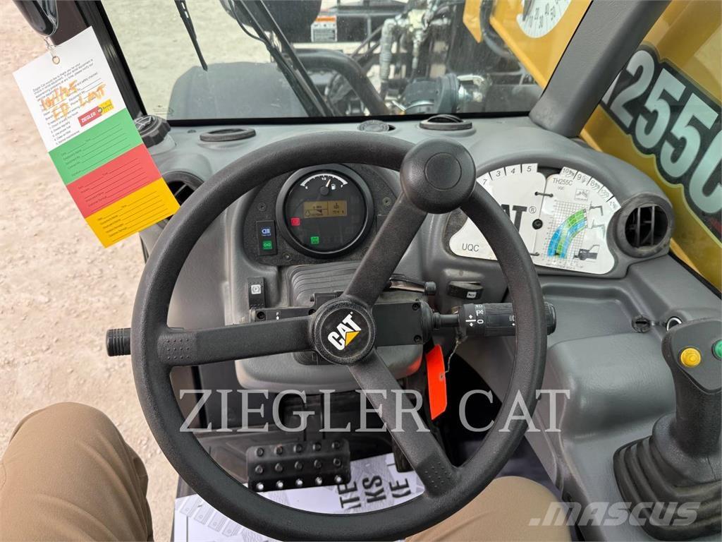 CAT TH255C Manipuladores telescópicos