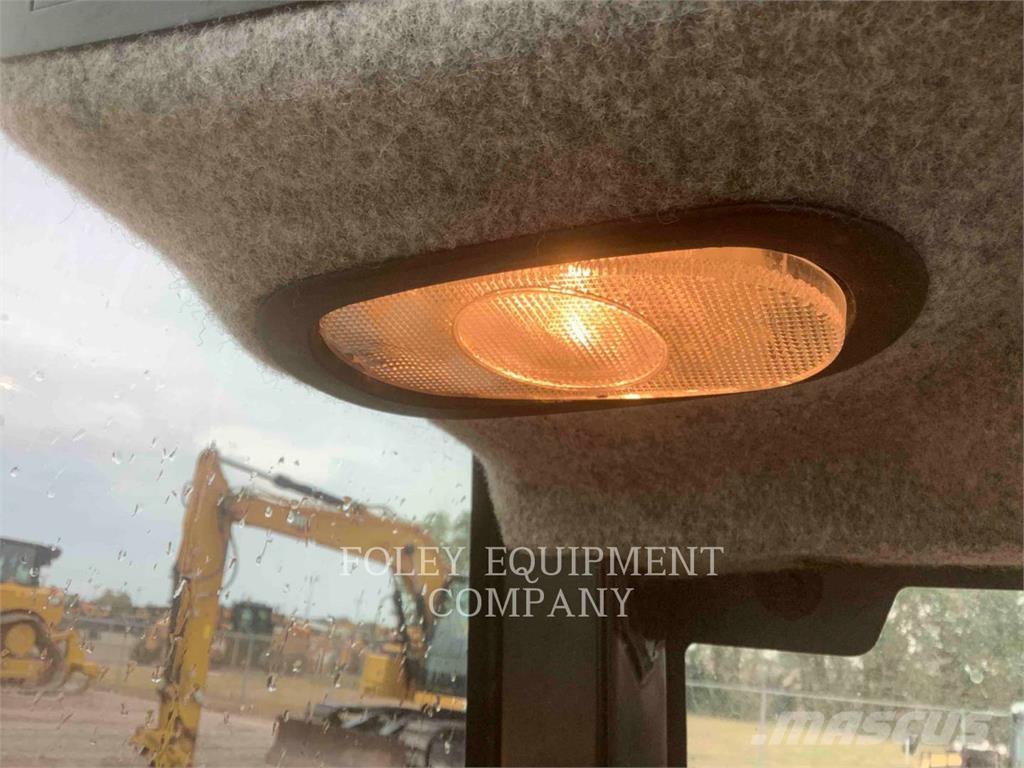 CAT TH255CC Manipuladores telescópicos