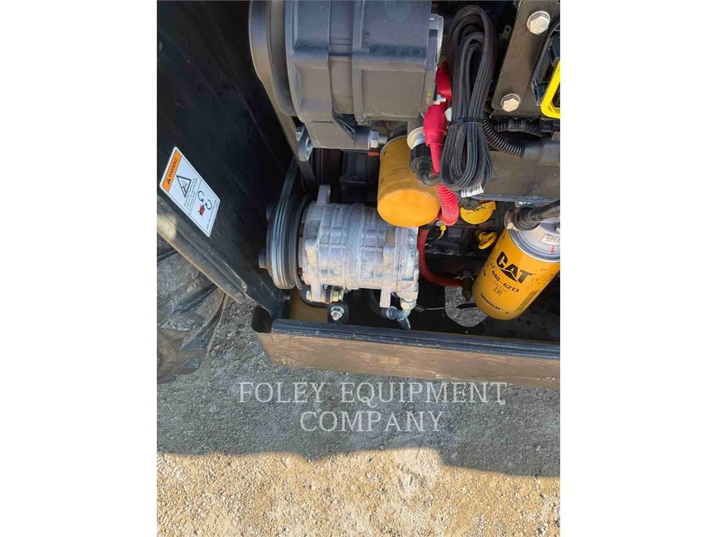 CAT TH255CC Manipuladores telescópicos