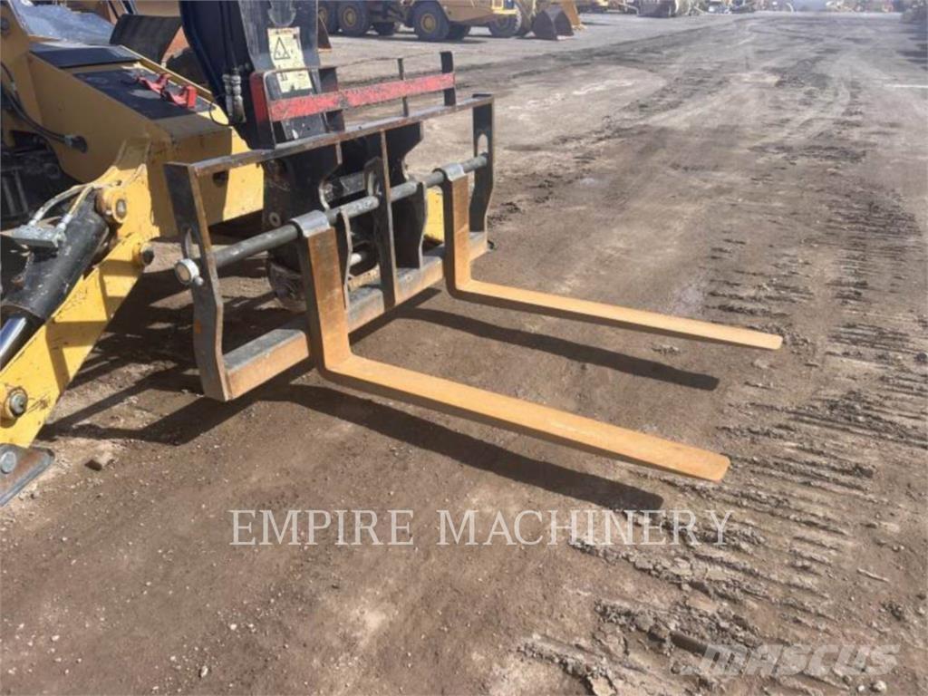 CAT TL1055D Manipuladores telescópicos