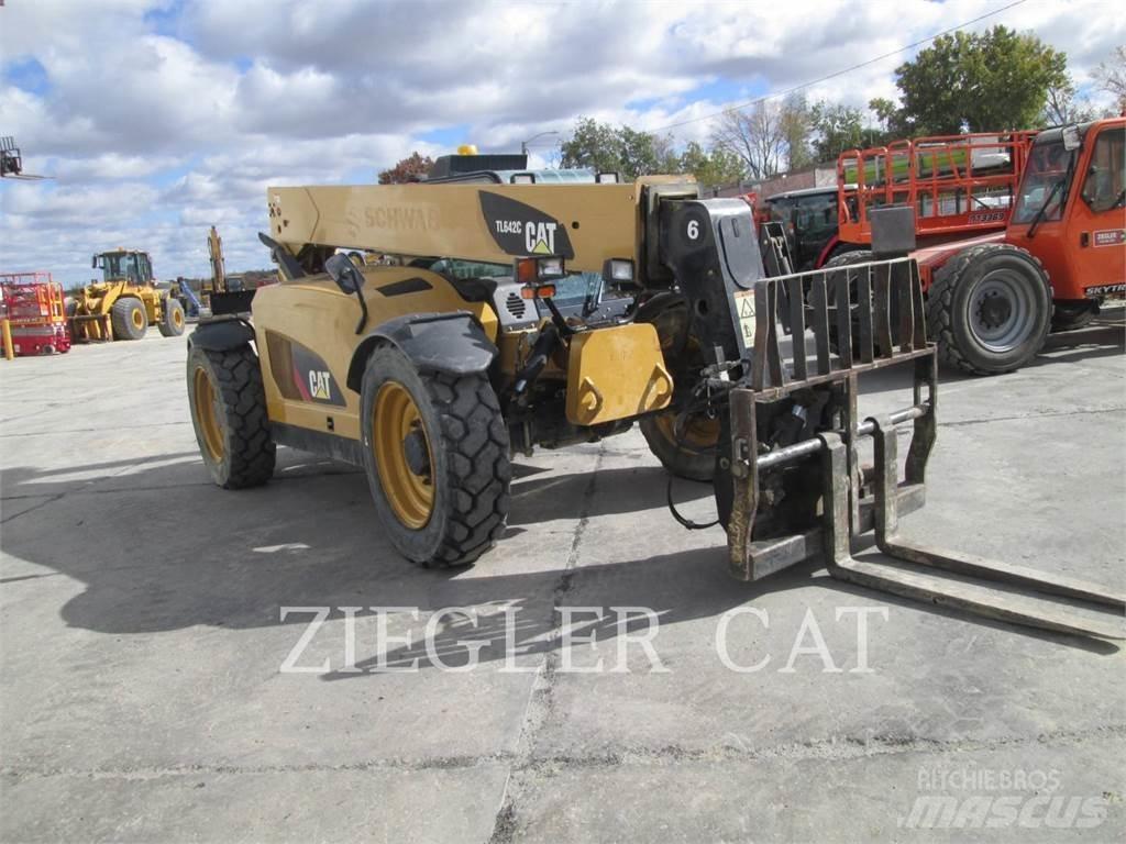 CAT TL642C Manipuladores telescópicos