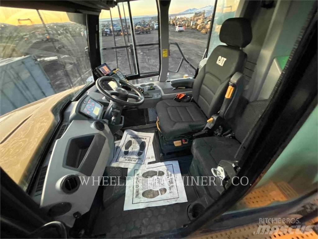CAT WT 740 GC Camiões-cisterna