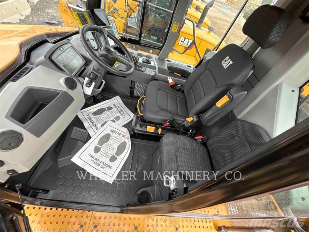 CAT WT 740 GC Camiões-cisterna