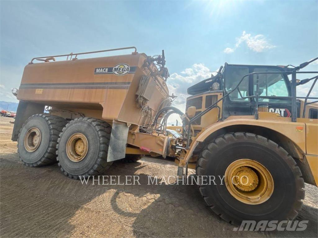 CAT WT 740 GC Camiões-cisterna