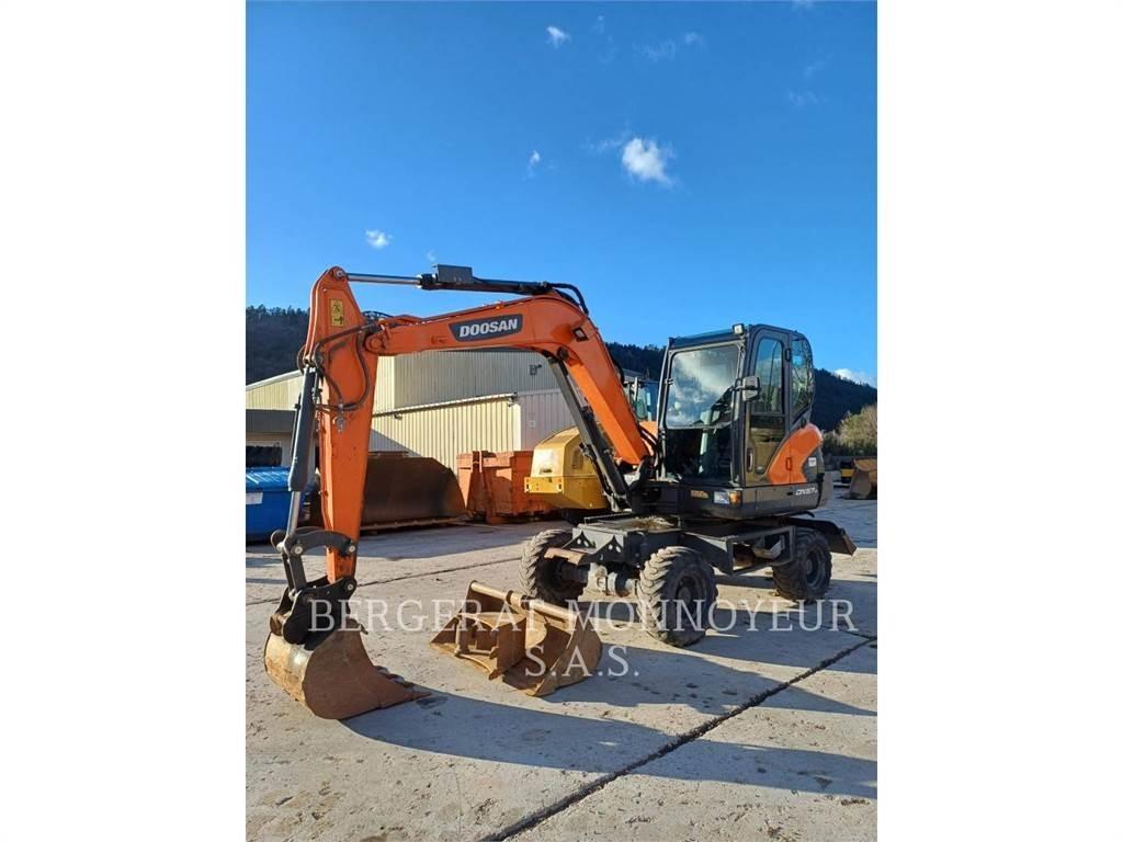 Doosan DX57W-7 Escavadoras de rodas