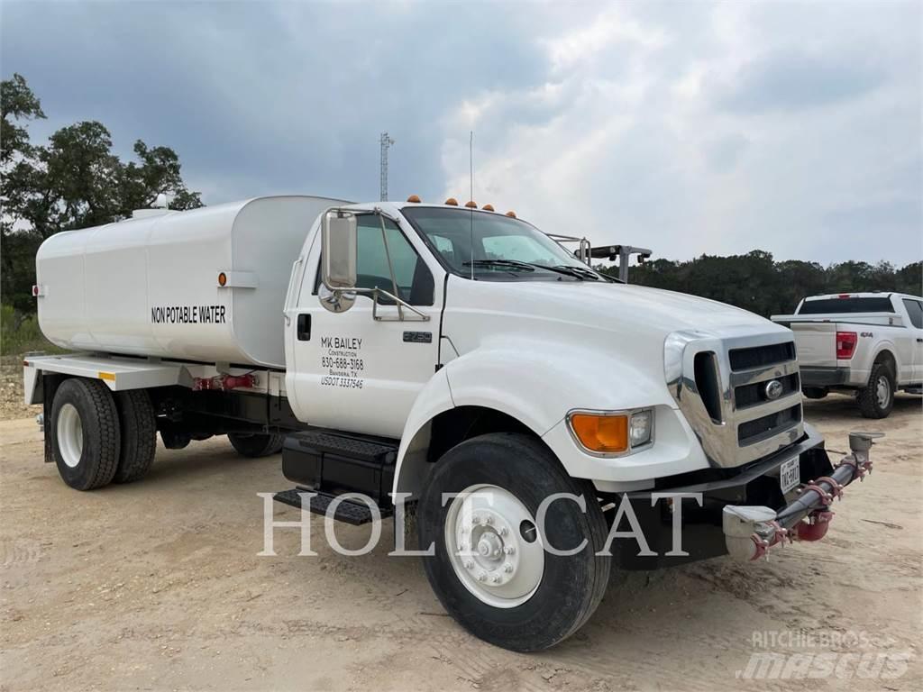 Ford F750 Camiões-cisterna