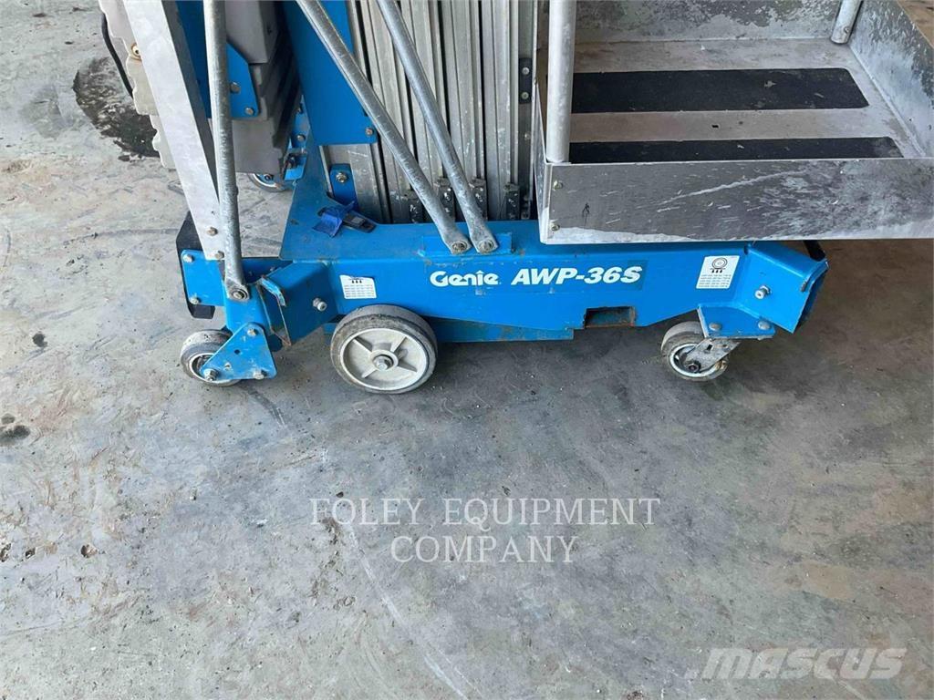 Genie AWP-36S Elevadores de tesoura
