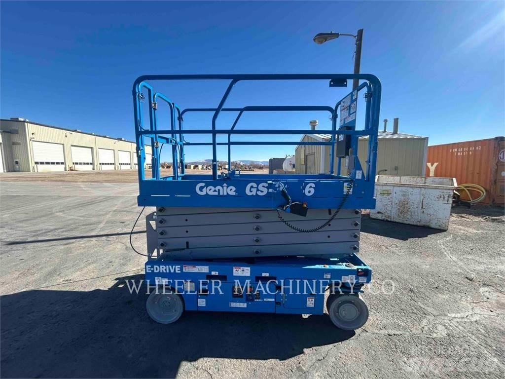 Genie GS3246 Elevadores de tesoura