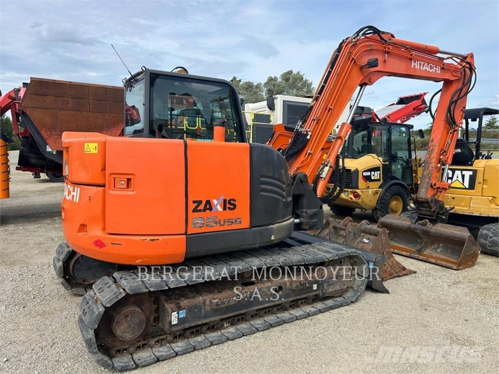 Hitachi ZAXIS85 Pás carregadoras de rodas