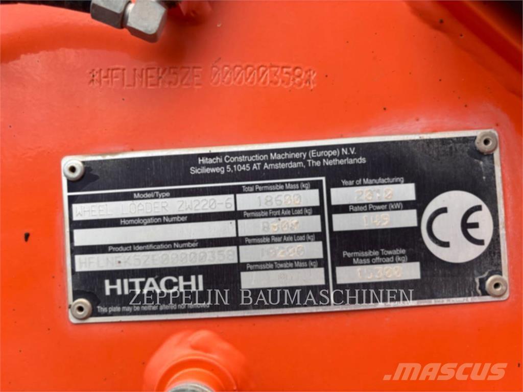 Hitachi ZW220 Pás carregadoras de rodas