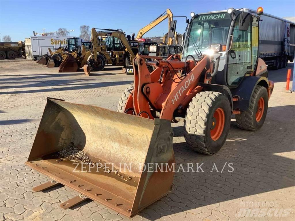 Hitachi ZW95 Pás carregadoras de rodas