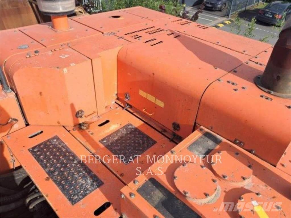 Hitachi ZX 670 45 Escavadoras de rastos