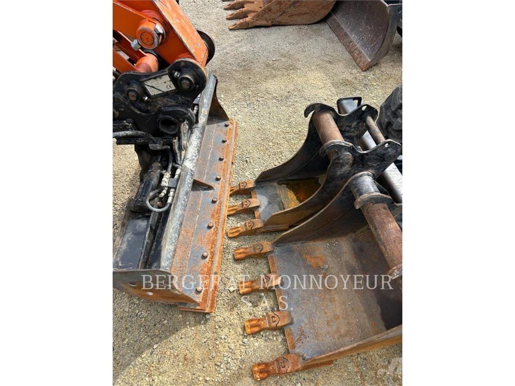 Hitachi ZX26U-6 Escavadoras de rastos