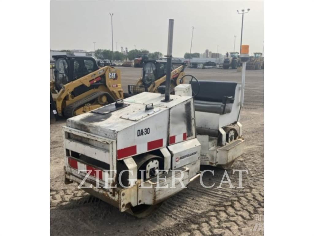 Ingersoll Rand DA30 Compactadores para terra