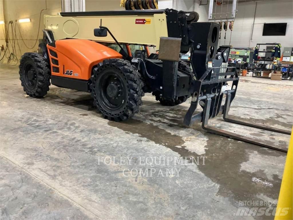 JLG 1255C Manipuladores telescópicos