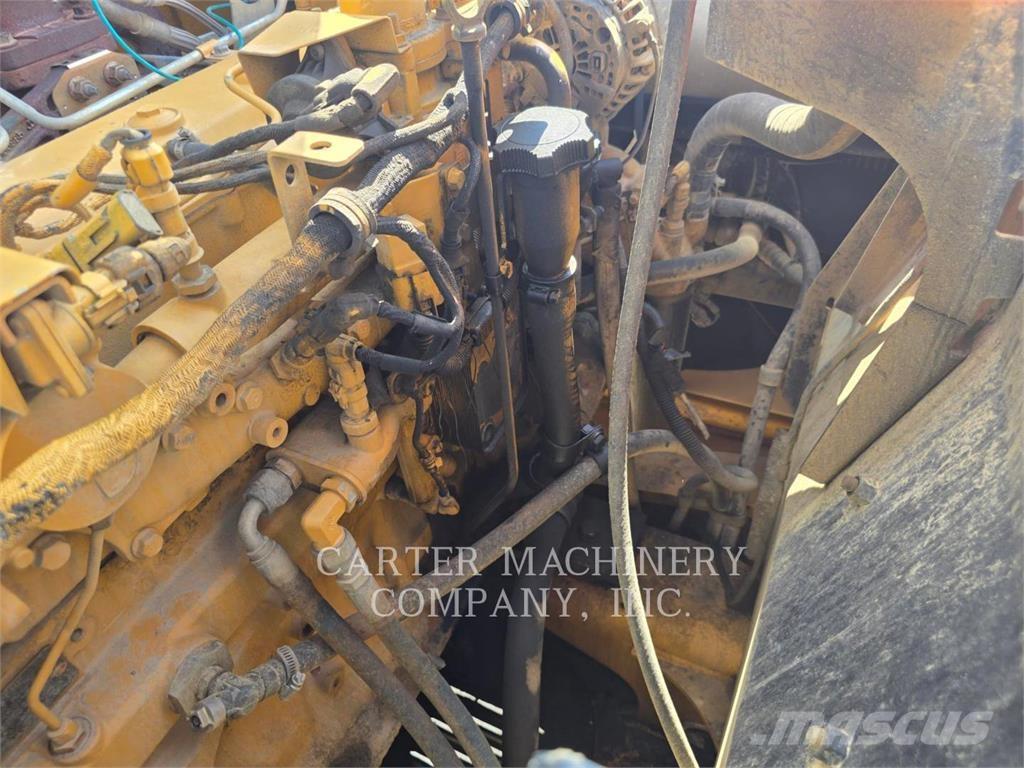 John Deere 210G Escavadoras de rastos