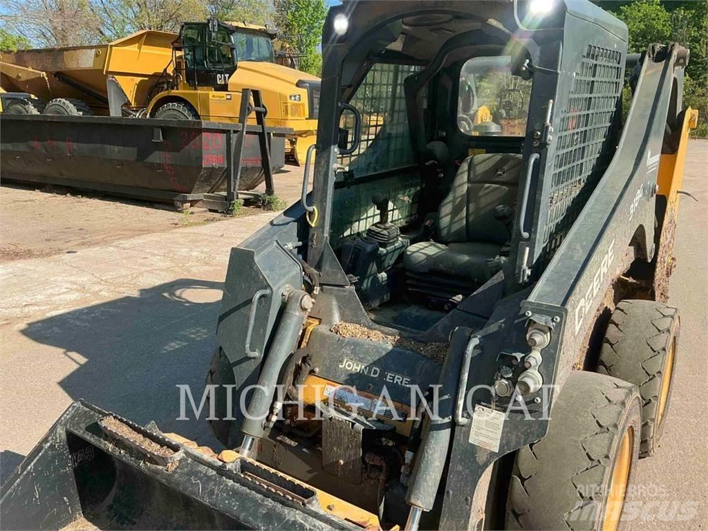 John Deere 318G Carregadoras de direcção deslizante