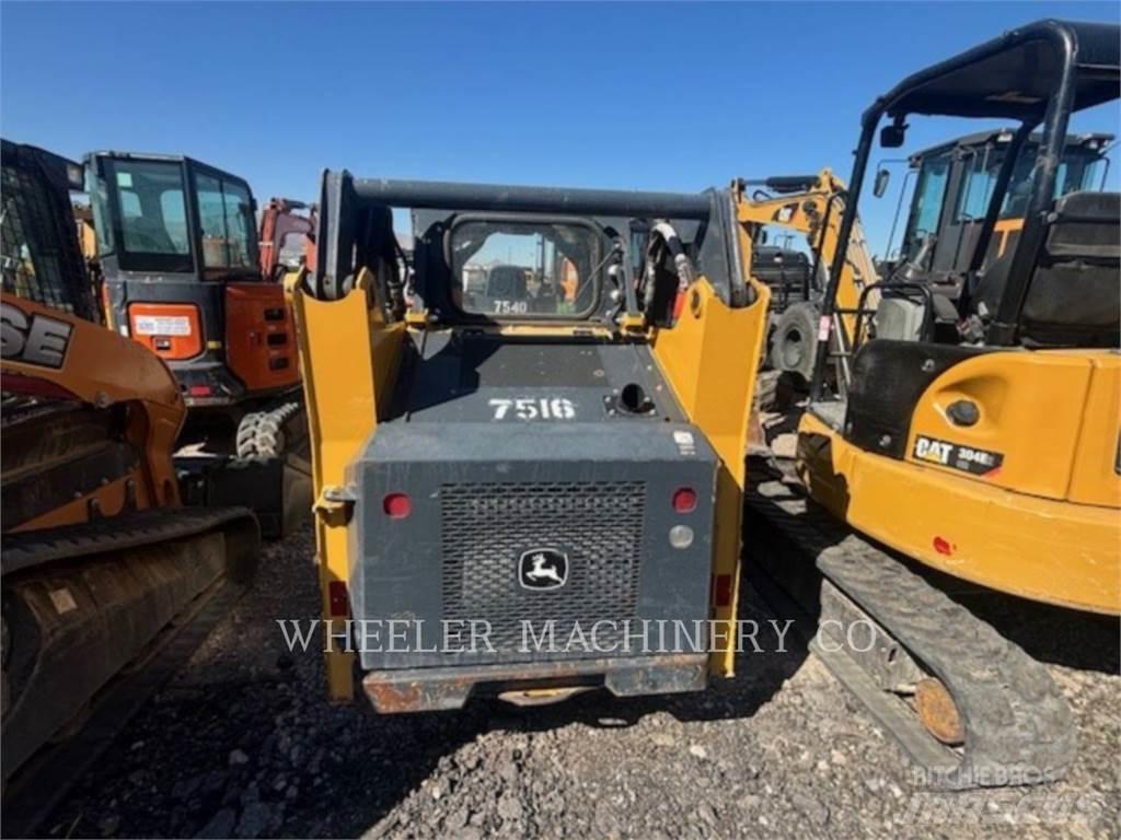 John Deere 318G SSL Carregadoras de direcção deslizante