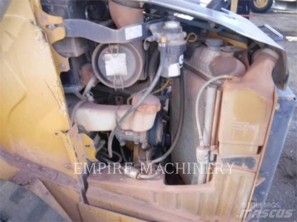 John Deere 323D Carregadoras de direcção deslizante