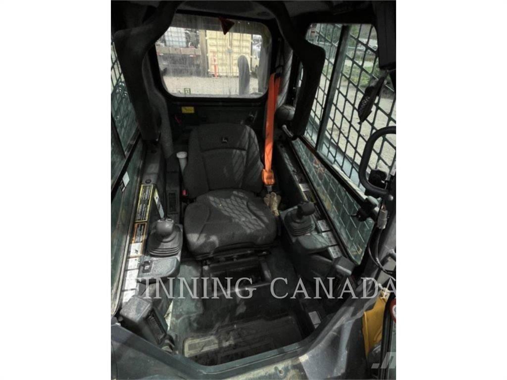 John Deere 324G Carregadoras de direcção deslizante
