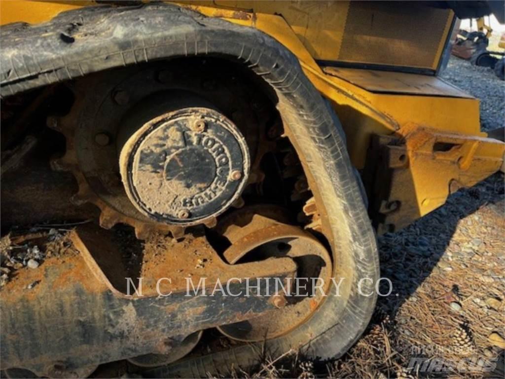 John Deere 331G Carregadoras de direcção deslizante