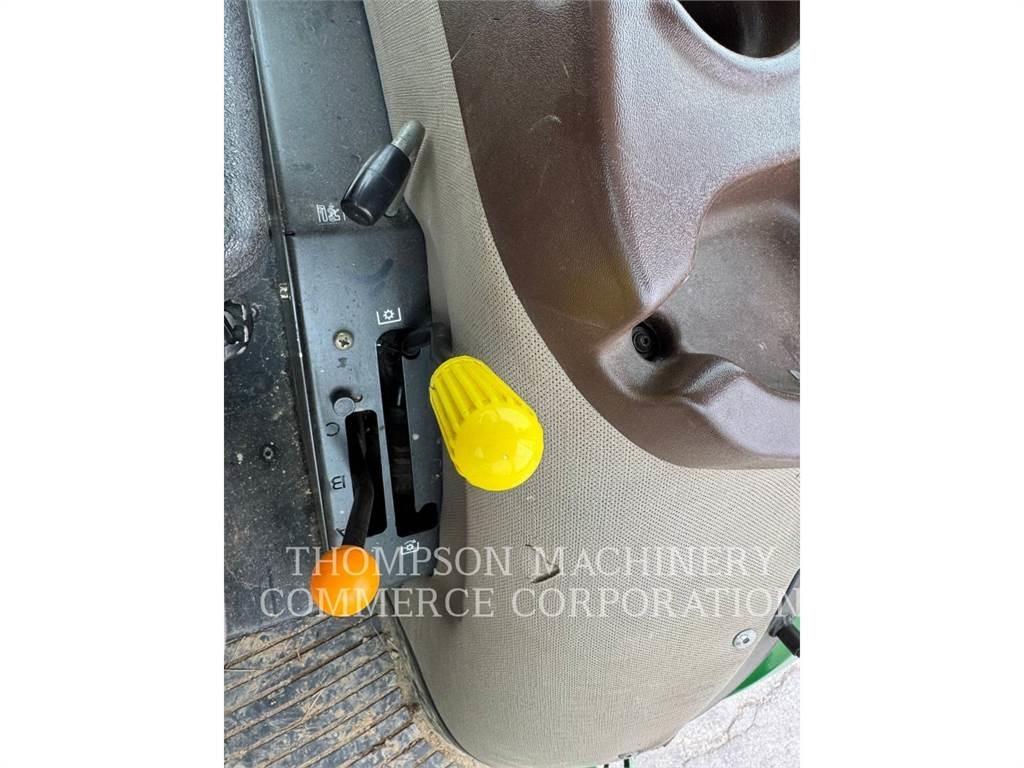 John Deere 6115D Tratores Agrícolas usados