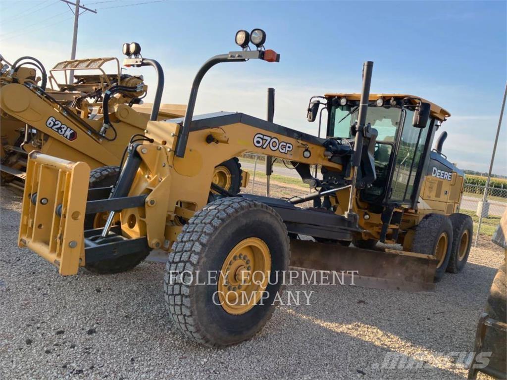 John Deere 670GP Motoniveladoras