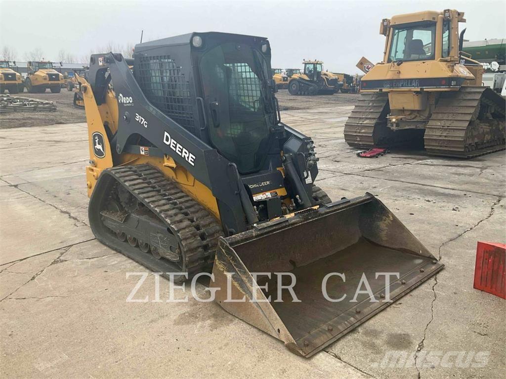 John Deere & CO. 317G Pás Carregadoras de rastos