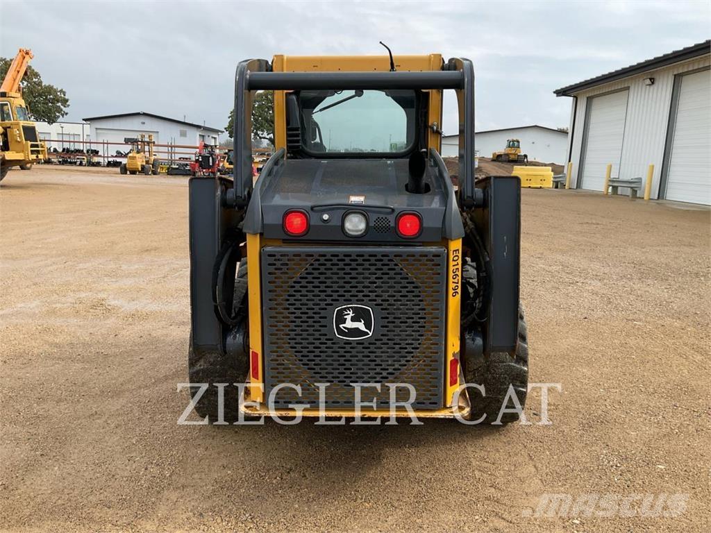 John Deere & CO. 320D Carregadoras de direcção deslizante