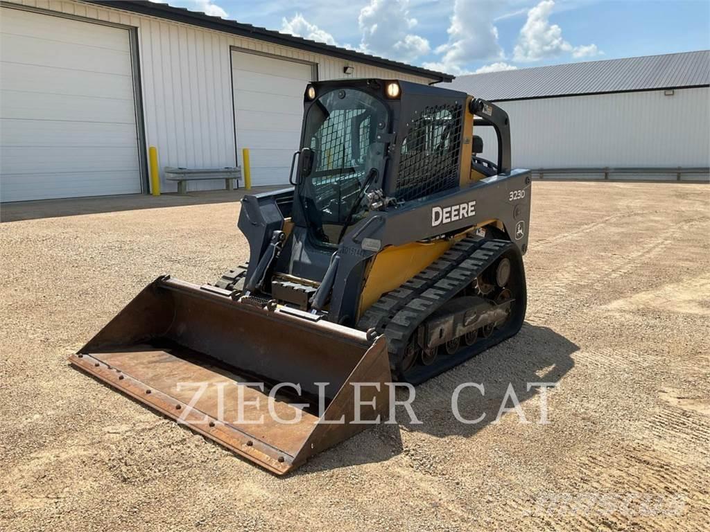 John Deere & CO. 323D Pás Carregadoras de rastos