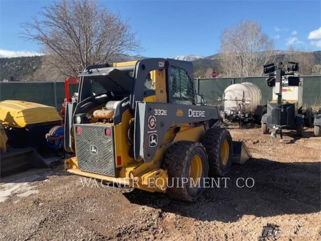 John Deere & CO. 332E Carregadoras de direcção deslizante