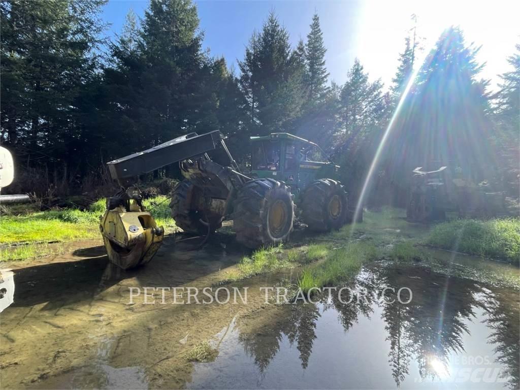 John Deere & CO. 648L Rechegadores