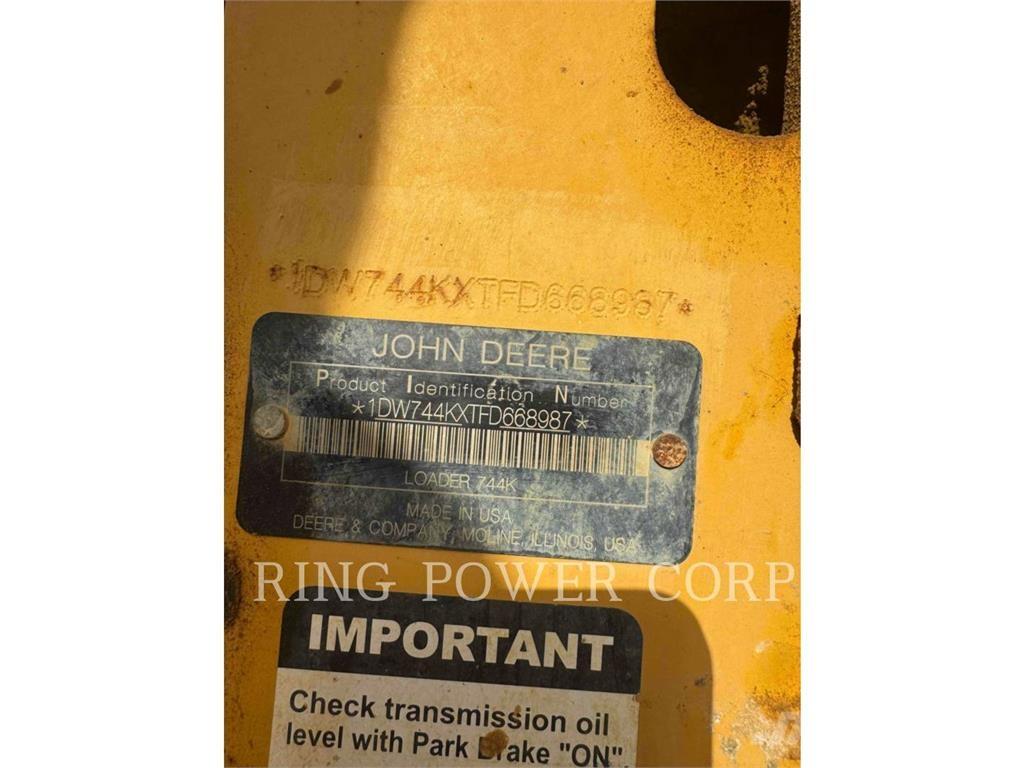 John Deere & CO. 744K Pás carregadoras de rodas