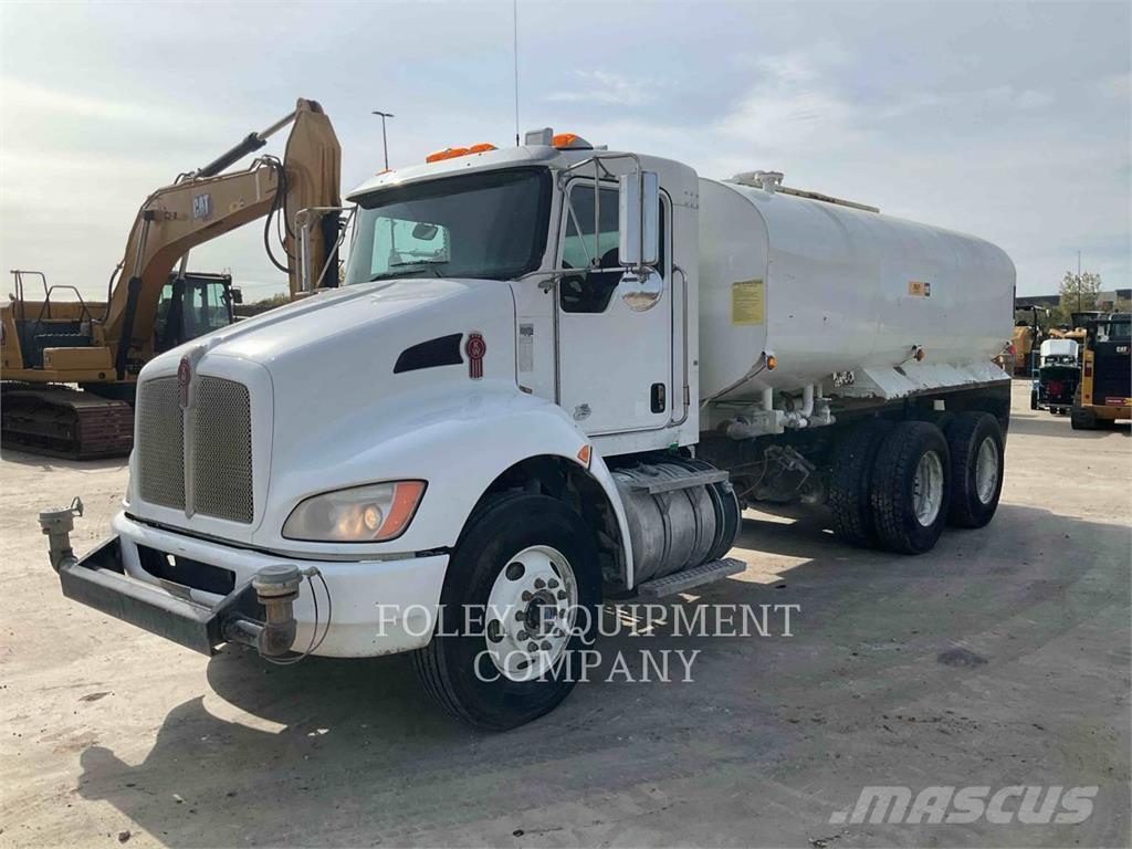 Kenworth WTRTRK4K Camiões-cisterna