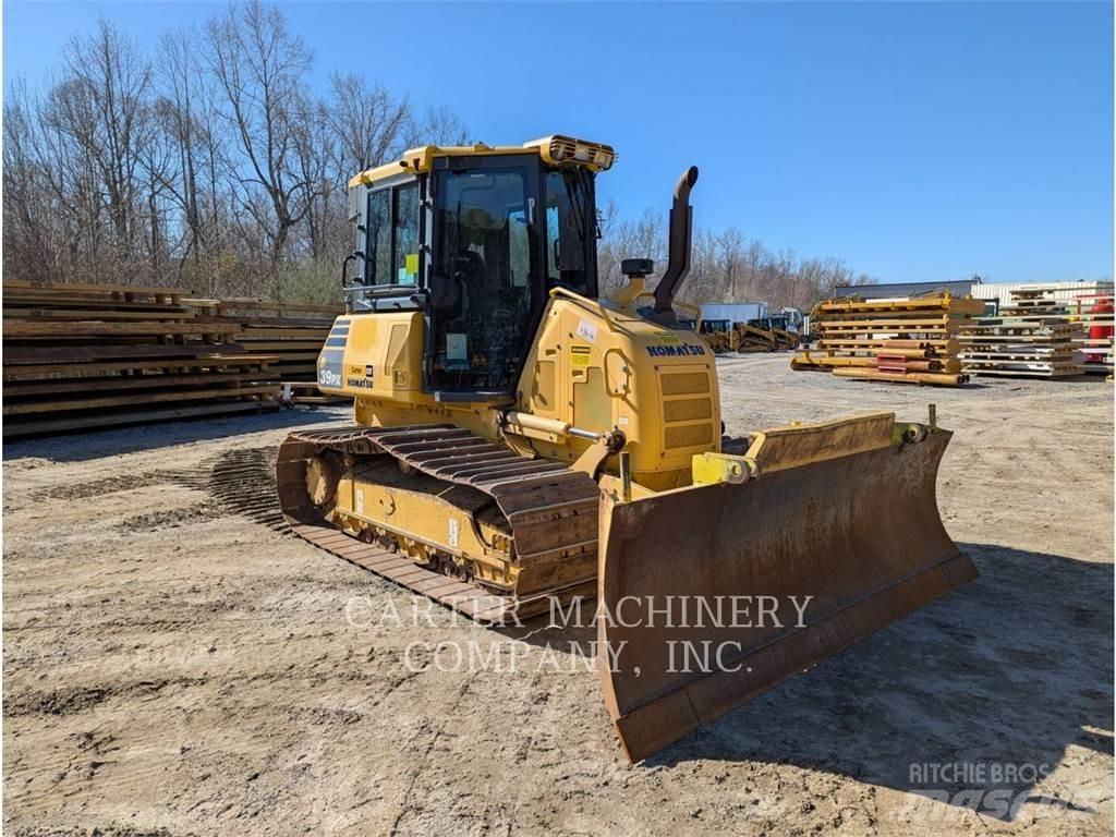 Komatsu D39PX-24 Dozers - Tratores rastos