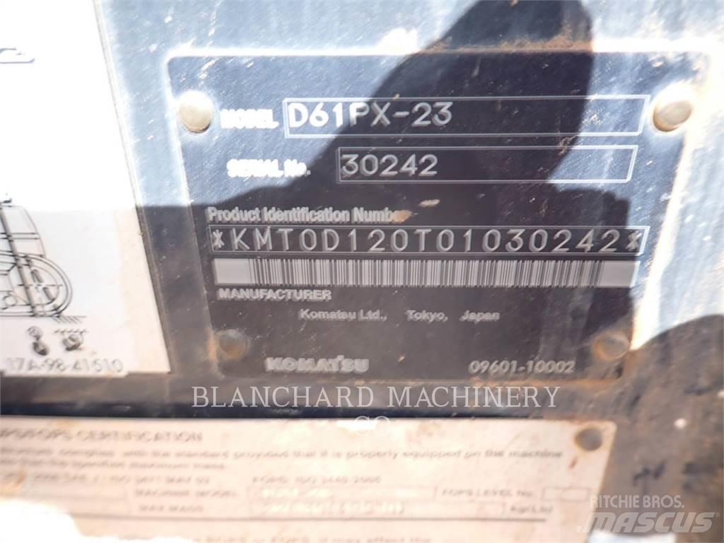 Komatsu D61PX-23 Dozers - Tratores rastos